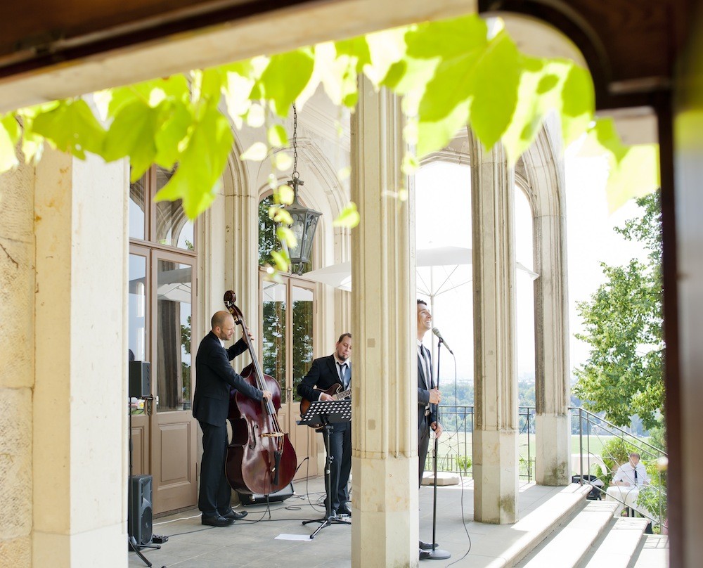 Hochzeitsband Vocal Invitation aus Berlin im Schloss Eckberg Dresden