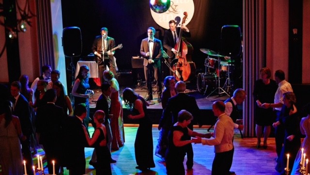 Hochzeit mit Coverband feiern